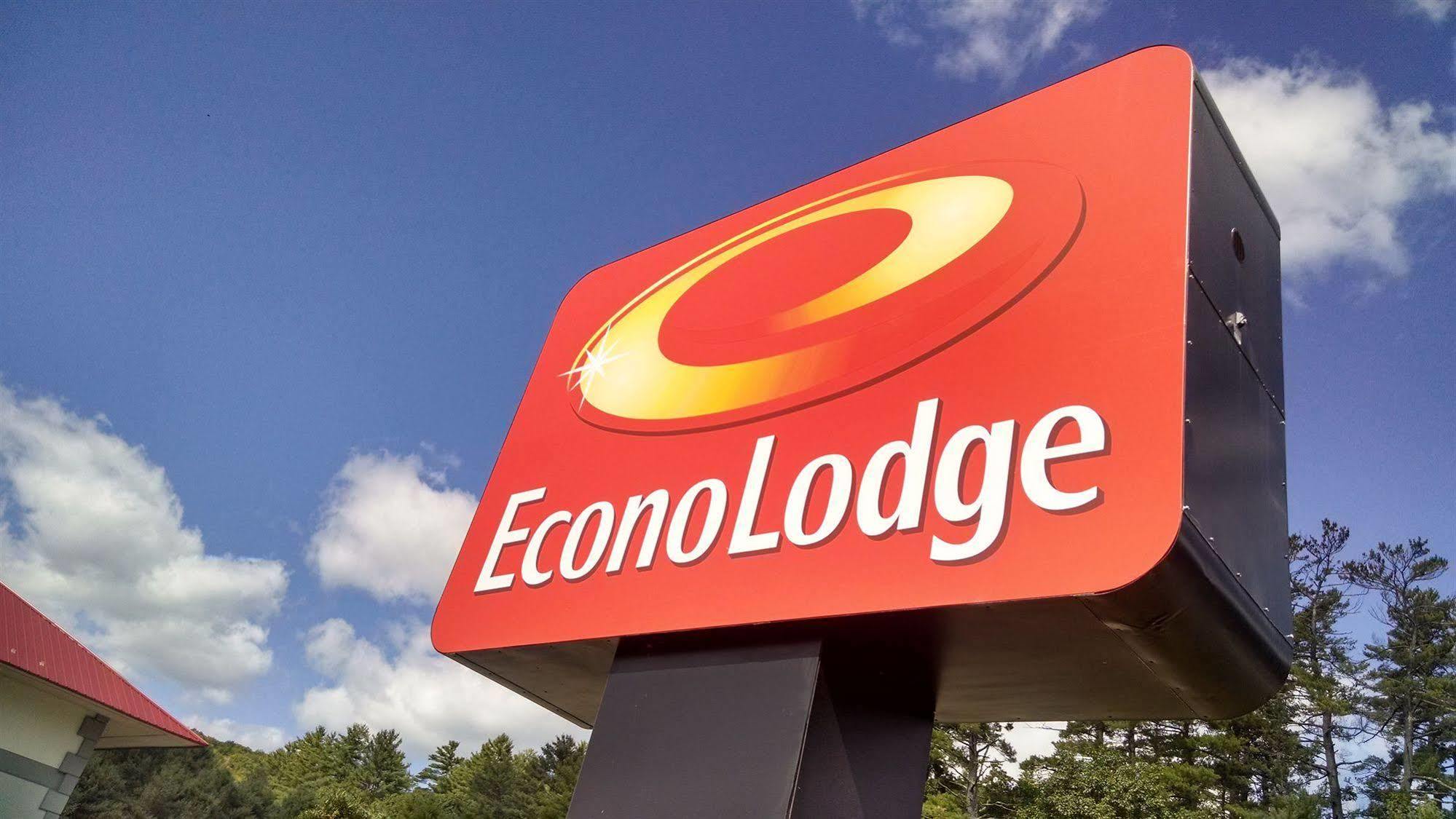 Econo Lodge Plymouth Kültér fotó